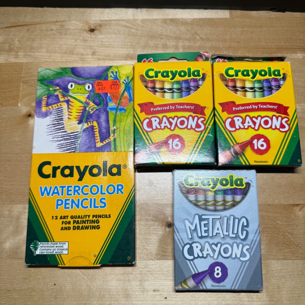 Crayola Art Bundle 12 Watercolor Pencils 32 Standard Crayons 8 Metallic Crayons